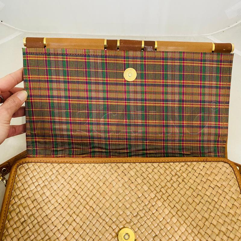 BORSA DONNA INTRECCIATA BEIGE PELLE | Mercatino dell'Usato Lago patria - giugliano in c. 3