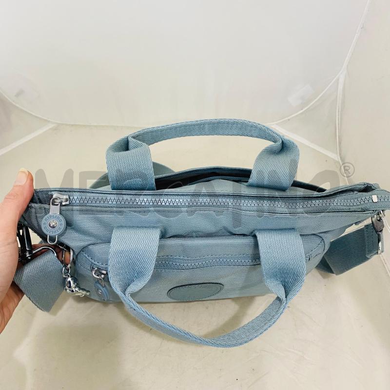 BORSA DONNA KIPLING TESSUTO AZZURRO CON ACCESSORIO | Mercatino dell'Usato Lago patria - giugliano in c. 4