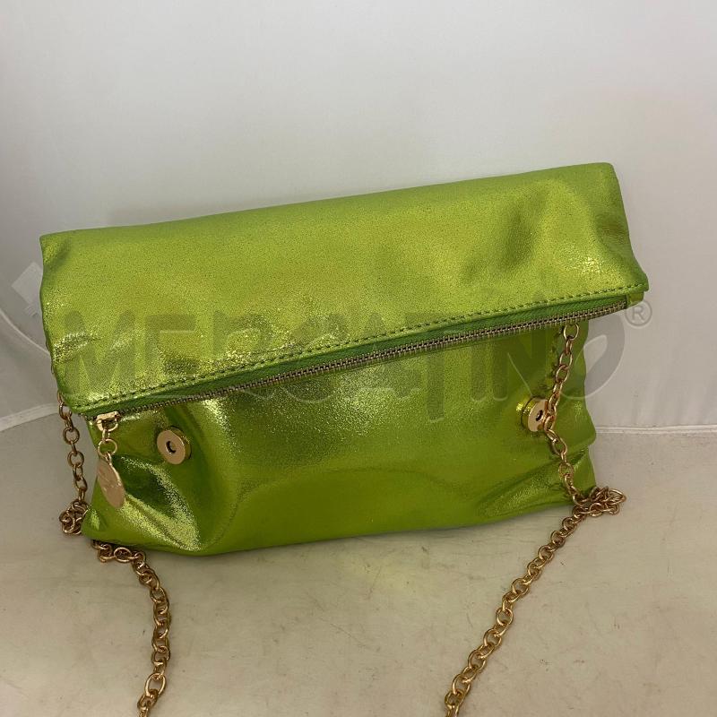 BORSA DONNA MYA ACCESSORIES VERDE CANGIANTE CON TRACOLLA CATENA | Mercatino dell'Usato Lago patria - giugliano in c. 5