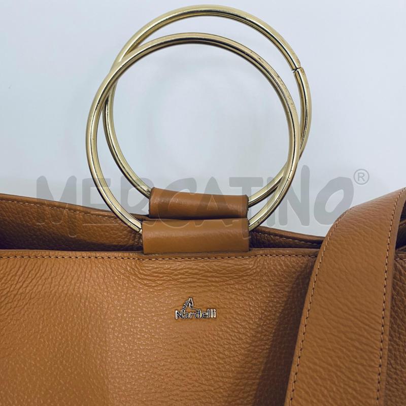 BORSA DONNA NARDELLI MARRONE MANICI DORATI | Mercatino dell'Usato Lago patria - giugliano in c. 2