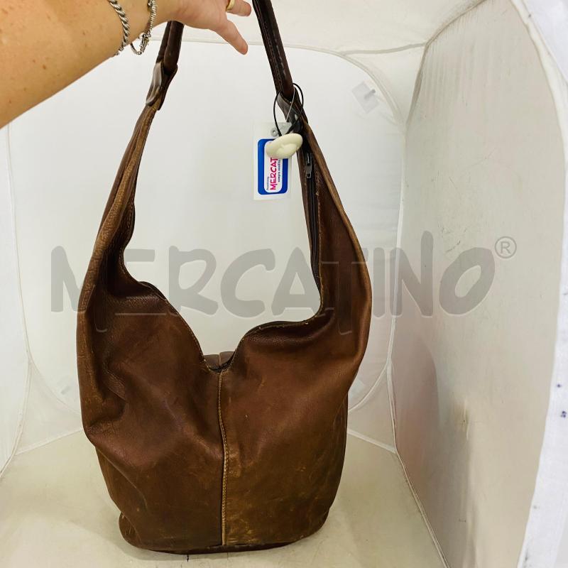 BORSA DONNA NN CUOIO MARRONE SCURO UN MANICA ZIP  | Mercatino dell'Usato Lago patria - giugliano in c. 1