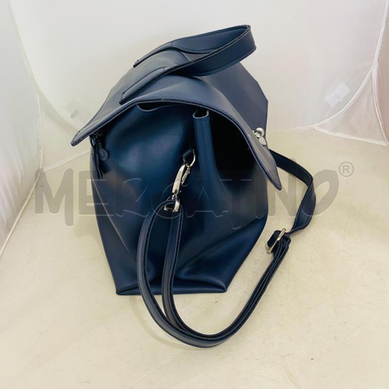 BORSA DONNA O-BAG BLU MODELLO CARTELLA | Mercatino dell'Usato Lago patria - giugliano in c. 3