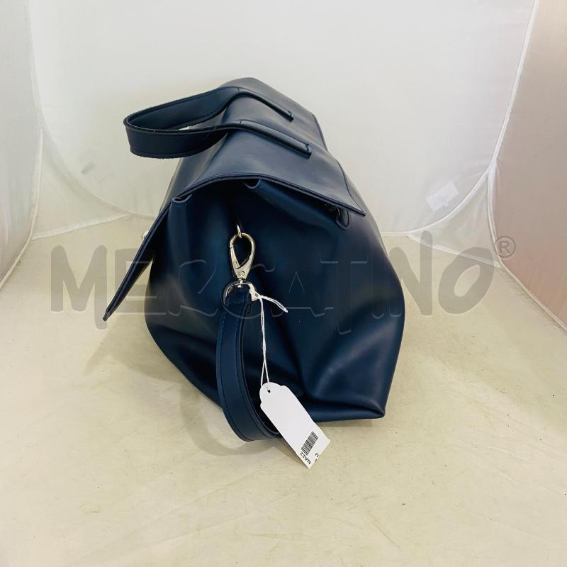 BORSA DONNA O-BAG BLU MODELLO CARTELLA | Mercatino dell'Usato Lago patria - giugliano in c. 5