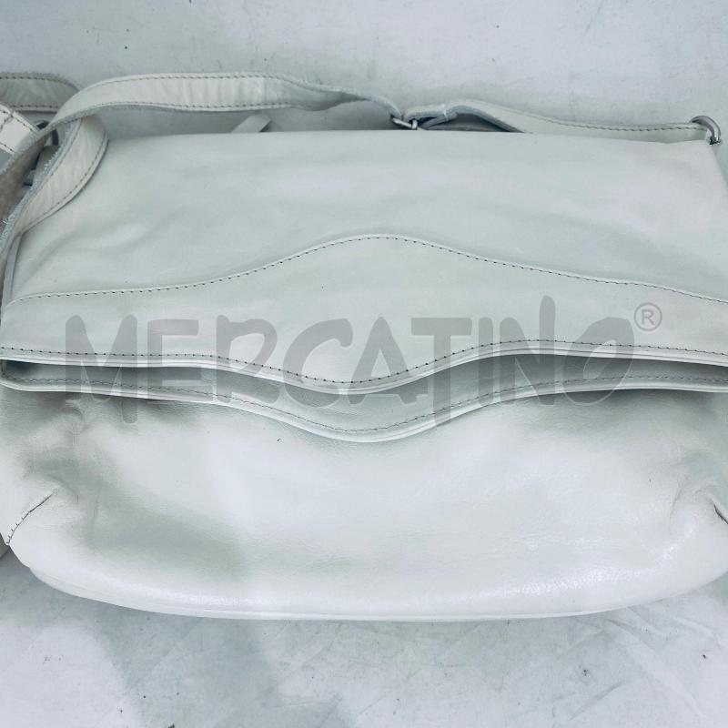 BORSA DONNA PELLE BIANCO SPORCO CHIUSURA CLIP CERNIERA INTERNA  | Mercatino dell'Usato Lago patria - giugliano in c. 3