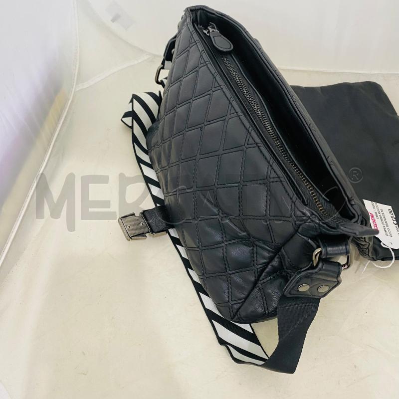 BORSA DONNA ROCCO BAROCCO TRAPUNTATA NERA STRISCE STOFFA LOGATA | Mercatino dell'Usato Lago patria - giugliano in c. 5