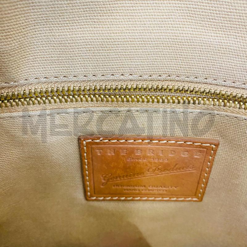 BORSA DONNA THE BRIDGE CUOIO MARRONE SCRITTA RIPETUTA | Mercatino dell'Usato Lago patria - giugliano in c. 5