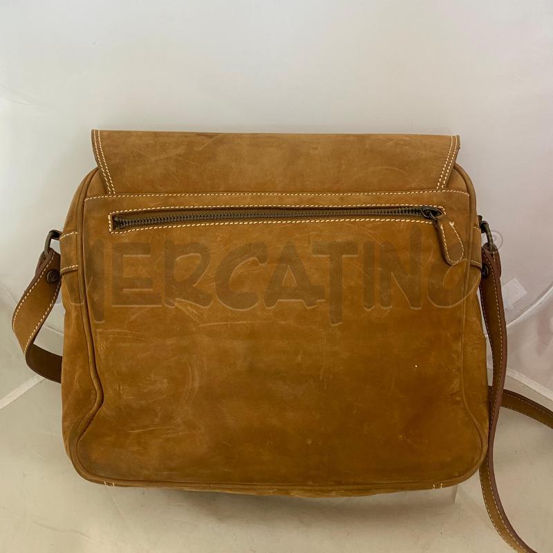 BORSA DONNA TIMBERLAND CUOIO TRACOLLA | Mercatino dell'Usato Lago patria - giugliano in c. 3