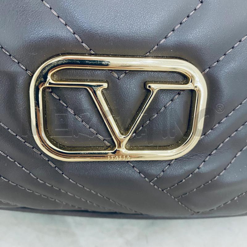 BORSA DONNA VERSACE 19.69 MARRONE LAVORATA DUE MANICI  | Mercatino dell'Usato Lago patria - giugliano in c. 3