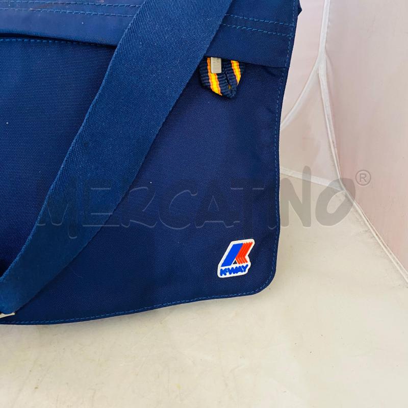 BORSA UOMO KWAY BLU TELA CON TRACOLLA | Mercatino dell'Usato Lago patria - giugliano in c. 2