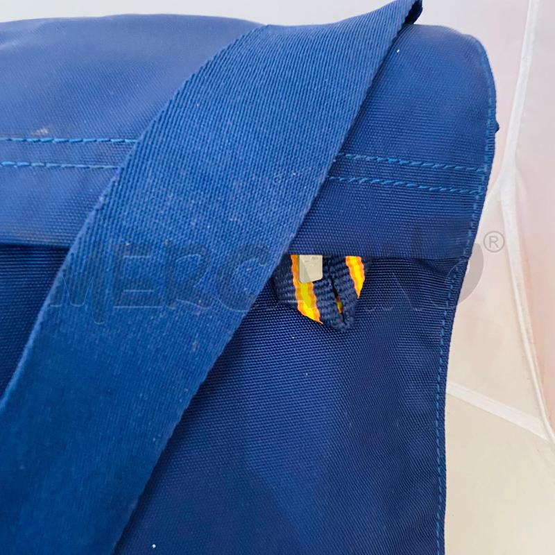 BORSA UOMO KWAY BLU TELA CON TRACOLLA | Mercatino dell'Usato Lago patria - giugliano in c. 4