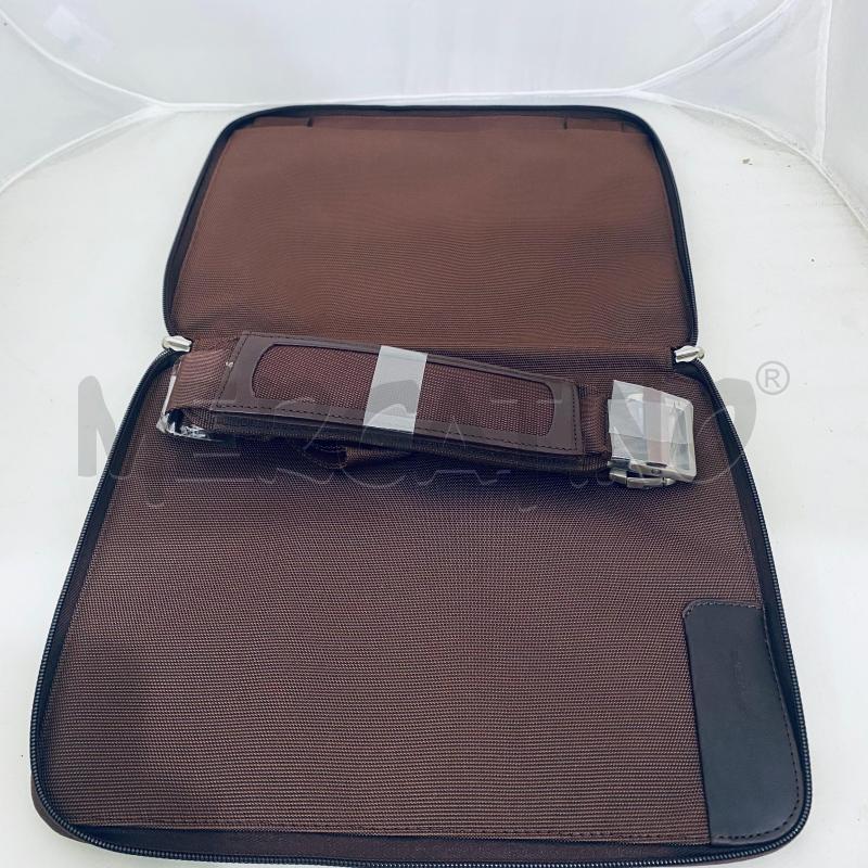 BORSA UOMO PORTA PC PORTATIL PIQUADRO MARRONE VERDE | Mercatino dell'Usato Lago patria - giugliano in c. 4