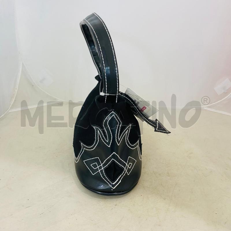 BORSETTA DONNA ZIPPO NERA TESSUTO PARTI LICIDI | Mercatino dell'Usato Lago patria - giugliano in c. 3