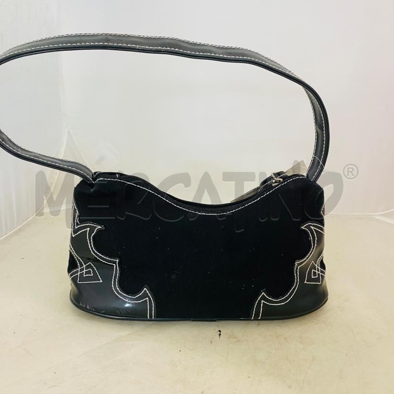 BORSETTA DONNA ZIPPO NERA TESSUTO PARTI LICIDI | Mercatino dell'Usato Lago patria - giugliano in c. 4