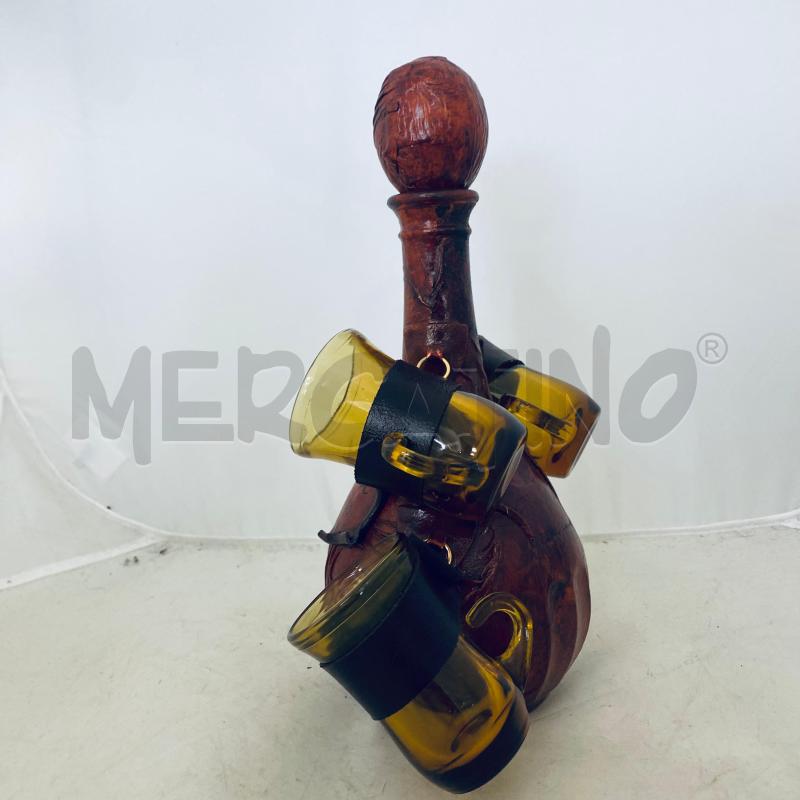 BOTTIGLIA RIVESTITA CUOIO 4 BICCHIERINI COGNAC REP.SAN MARINO | Mercatino dell'Usato Lago patria - giugliano in c. 3
