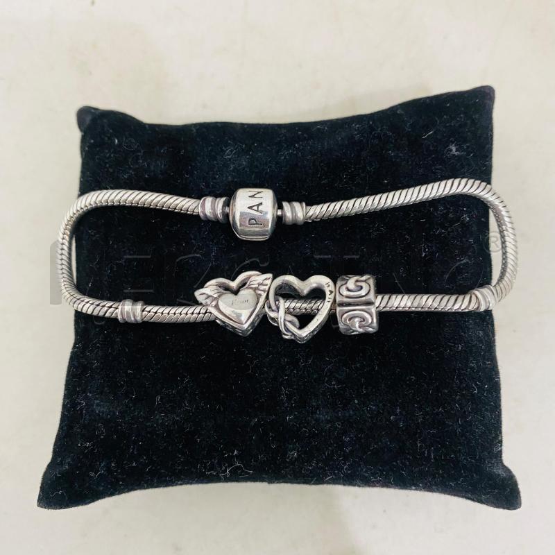BRACCIALE PANDORA CON CHARM | Mercatino dell'Usato Lago patria - giugliano in c. 1