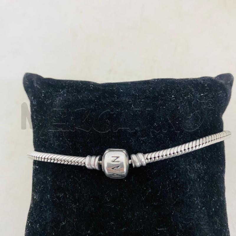 BRACCIALE PANDORA CON CHARM | Mercatino dell'Usato Lago patria - giugliano in c. 2