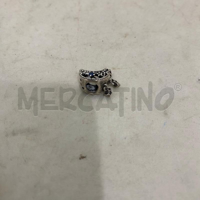 CHARM PANDORA LUNA BRILLANTINI BLU | Mercatino dell'Usato Lago patria - giugliano in c. 3