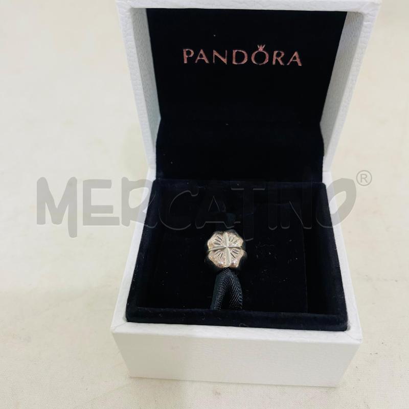 CHARM PANDORA QUADRIFOGLIO ARG 925 | Mercatino dell'Usato Lago patria - giugliano in c. 1