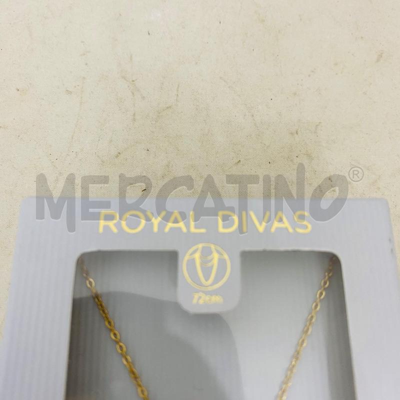 COLLANA CIONDOLO FIORE DORATO ROYAL | Mercatino dell'Usato Lago patria - giugliano in c. 4