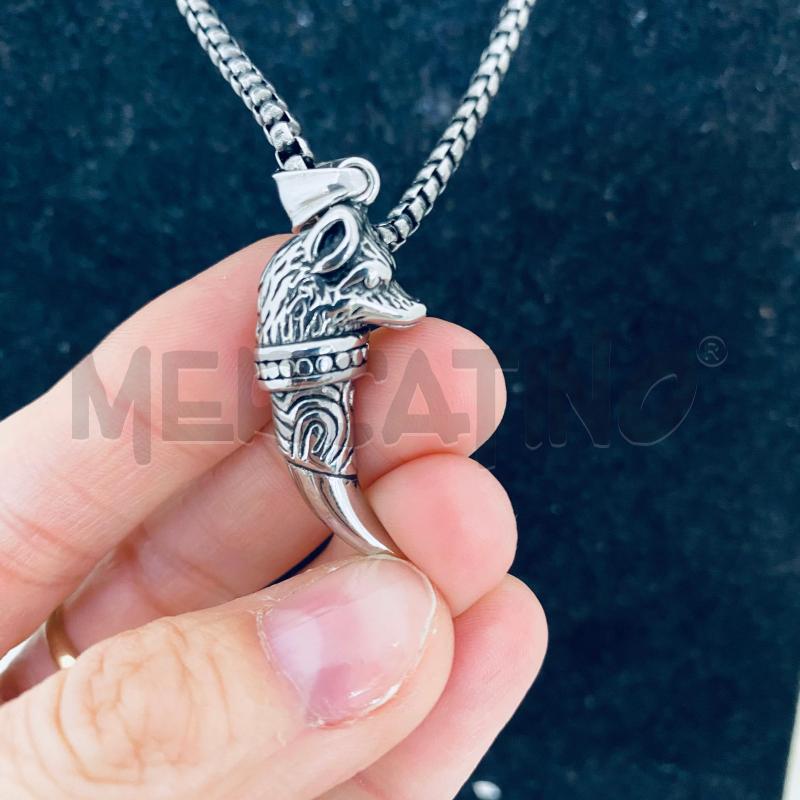 COLLANA CON CIONDOLO DENTE CON TESTA DI LUPO | Mercatino dell'Usato Lago patria - giugliano in c. 2
