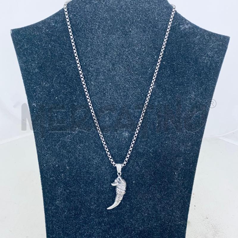 COLLANA CON CIONDOLO DENTE CON TESTA DI LUPO | Mercatino dell'Usato Lago patria - giugliano in c. 5