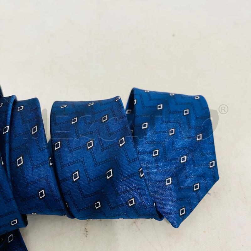 CRAVATTA VALENTINO BLU MICRO FANTASIA | Mercatino dell'Usato Lago patria - giugliano in c. 3