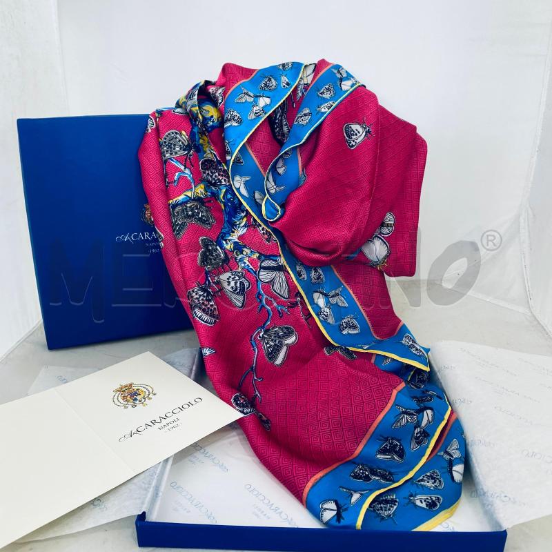 FOULARD A CARACCIOLO ROSA PROFILO AZZURRO GIALLO FARFALLE NERE  | Mercatino dell'Usato Lago patria - giugliano in c. 1