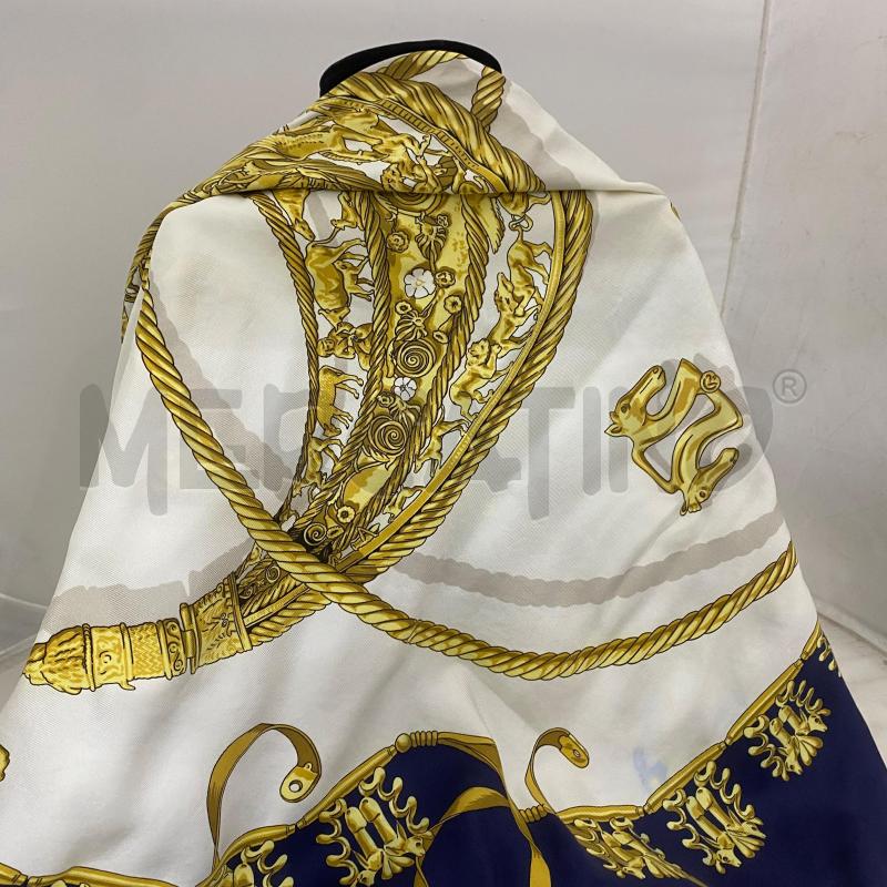 FOULARD HERMES LES CAVALIERS D'O CON MACCHIA | Mercatino dell'Usato Lago patria - giugliano in c. 2