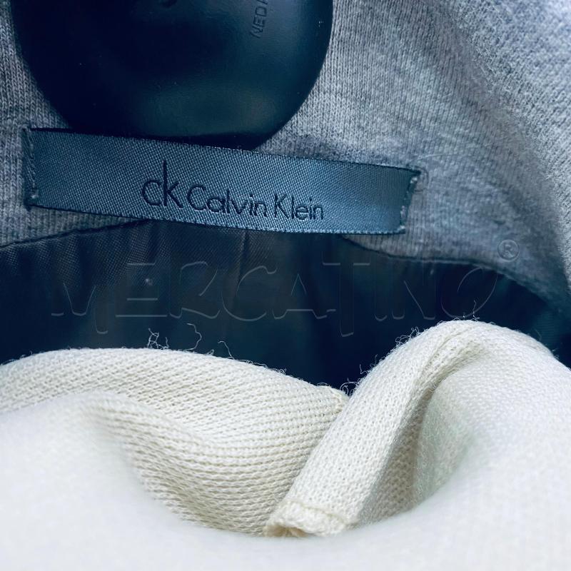 GIACCA DONNA CALVIN KLEIN GRGIA BOTTONE NERO | Mercatino dell'Usato Lago patria - giugliano in c. 3