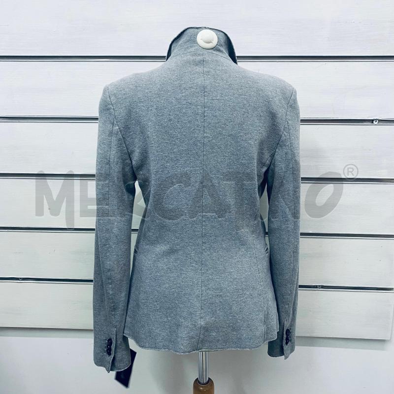 GIACCA DONNA CALVIN KLEIN GRGIA BOTTONE NERO | Mercatino dell'Usato Lago patria - giugliano in c. 5