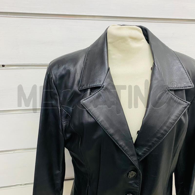 GIACCA DONNA VERA PELLE NERA MOD CORTO | Mercatino dell'Usato Lago patria - giugliano in c. 2