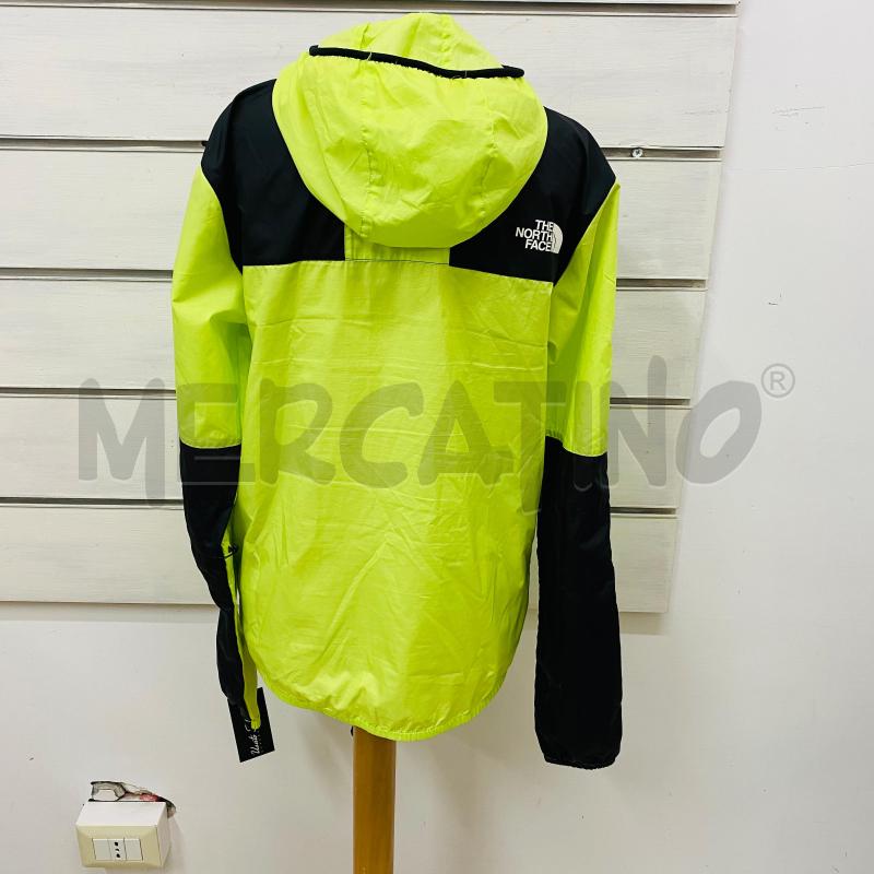 IMPERMEABILE UOMO THE NORTH FACE GIALLO E NERO | Mercatino dell'Usato Lago patria - giugliano in c. 5