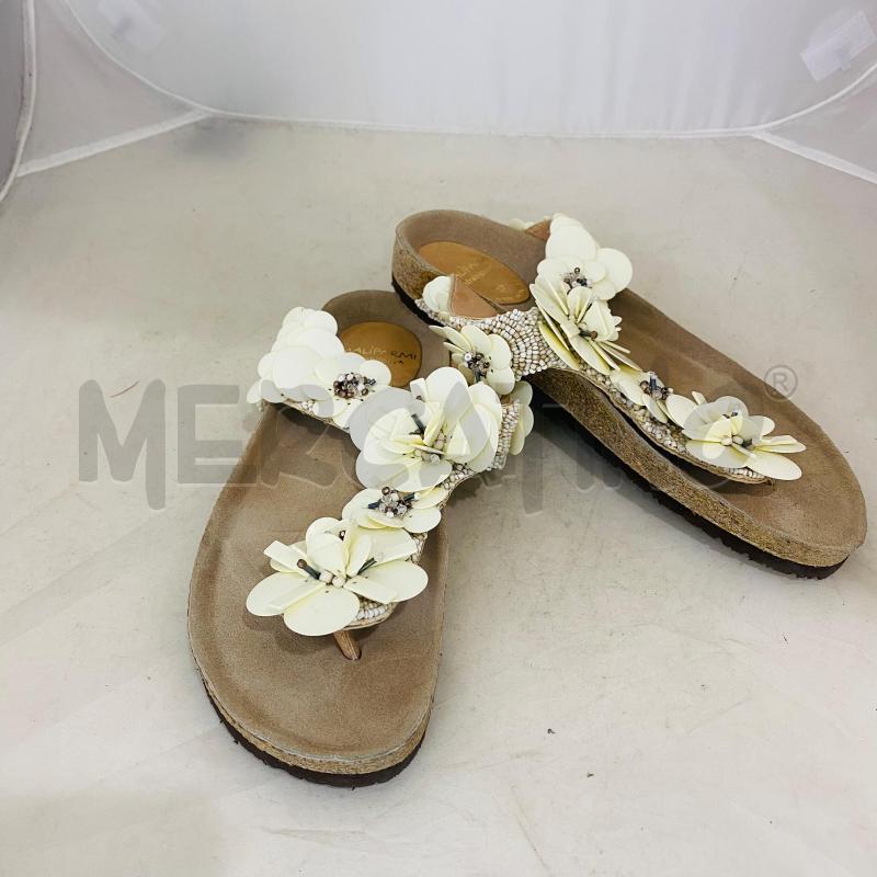 INFRADITO DONNA MALIPARMI BEIGE DECORO FIORI RESINA | Mercatino dell'Usato Lago patria - giugliano in c. 3