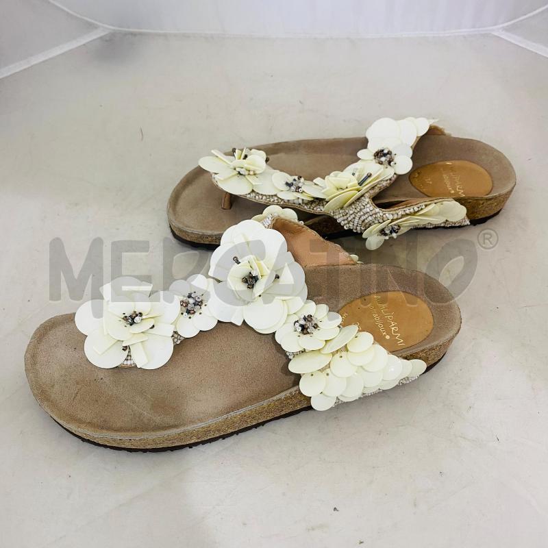 INFRADITO DONNA MALIPARMI BEIGE DECORO FIORI RESINA | Mercatino dell'Usato Lago patria - giugliano in c. 5