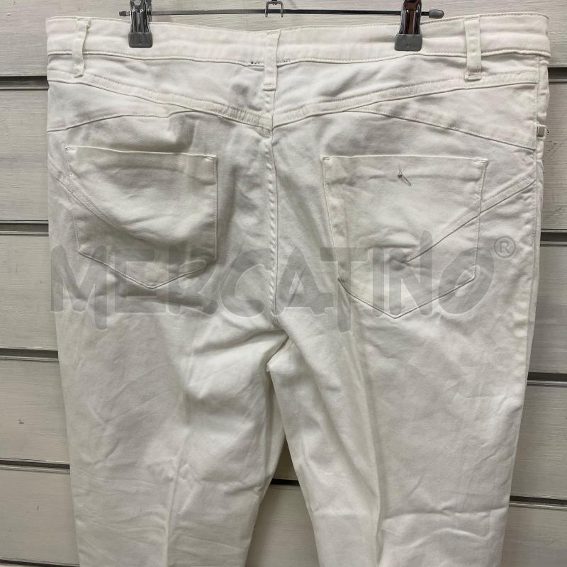 JEANS DONNA PERSONA BIANCO  | Mercatino dell'Usato Lago patria - giugliano in c. 4