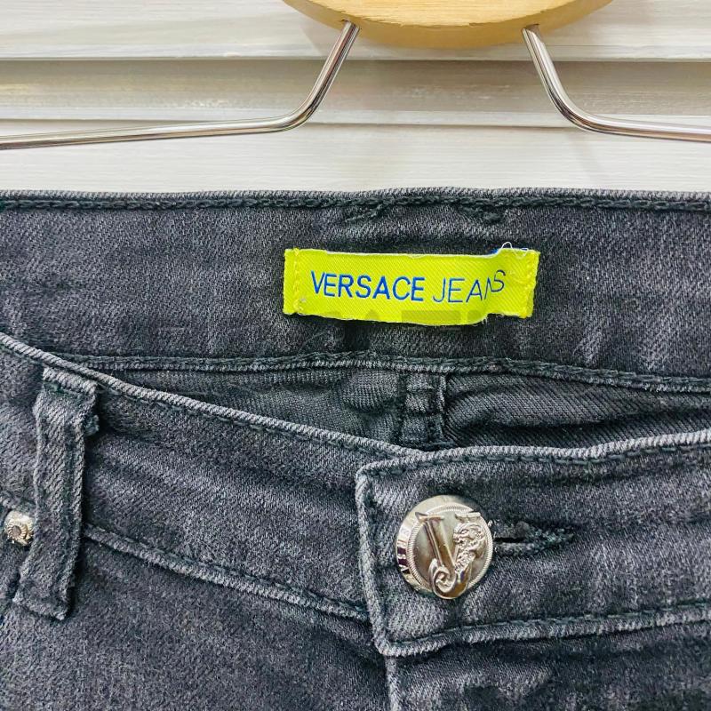 JEANS DONNA VERSACE JEANS NERO STENNA DIETRO | Mercatino dell'Usato Lago patria - giugliano in c. 2