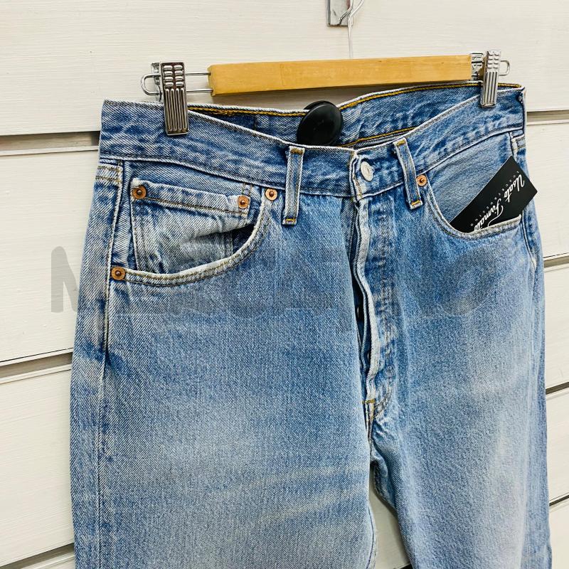 JEANS UOMO LEVIS B.CHIARO 501 | Mercatino dell'Usato Lago patria - giugliano in c. 3
