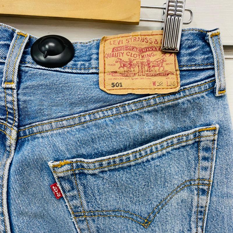JEANS UOMO LEVIS B.CHIARO 501 | Mercatino dell'Usato Lago patria - giugliano in c. 5