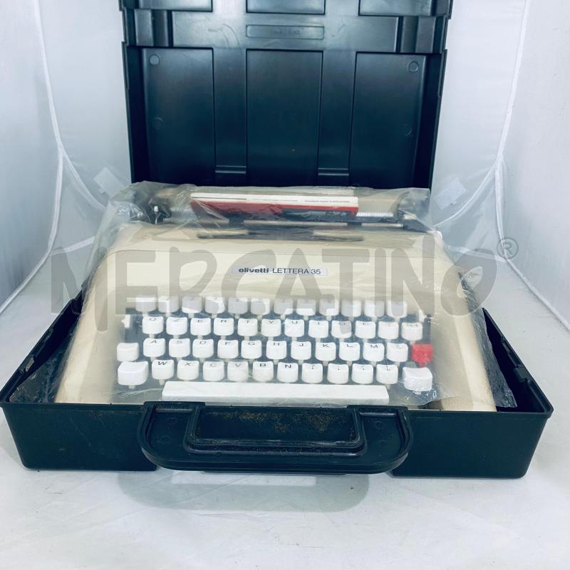 MACCHINA SCRIVERE D'EPOCA OLIVETTI 35 CON CUSTODIA RIGIDA | Mercatino dell'Usato Lago patria - giugliano in c. 3