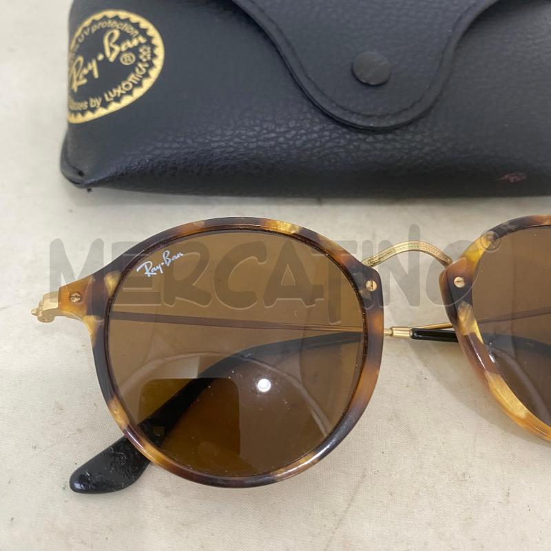 OCCHIALI DONNA DA SOLE RAYBAN ROUND FLECK RB24471160 | Mercatino dell'Usato Lago patria - giugliano in c. 2
