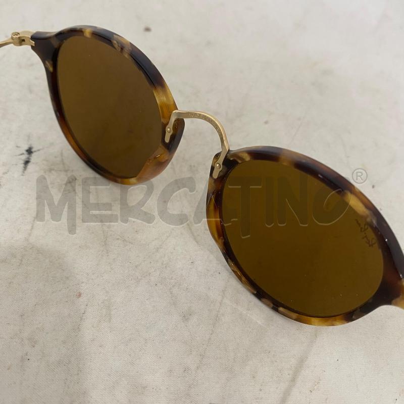 OCCHIALI DONNA DA SOLE RAYBAN ROUND FLECK RB24471160 | Mercatino dell'Usato Lago patria - giugliano in c. 4
