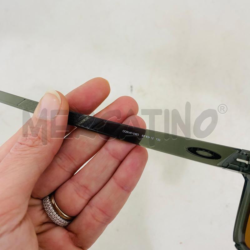 OCCHIALI OAKLEY MONTATURA VERDE TRASPARENTE LENTE MARRONE  | Mercatino dell'Usato Lago patria - giugliano in c. 5