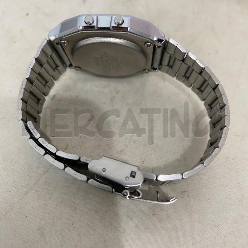 OROLOGIO DA POLSO CASIO CINTURINO ACCIAIO | Mercatino dell'Usato Lago patria - giugliano in c. 3