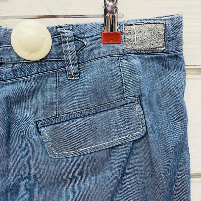 PANTALONCINO DONNA PEPE JEANS DENIM LEGGERO CUCITURE GIALLE | Mercatino dell'Usato Lago patria - giugliano in c. 5