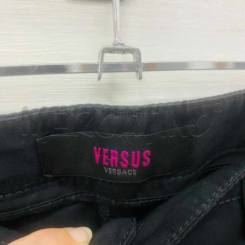 PANTALONE DONNA VERSUS VERSACE NERO | Mercatino dell'Usato Lago patria - giugliano in c. 4