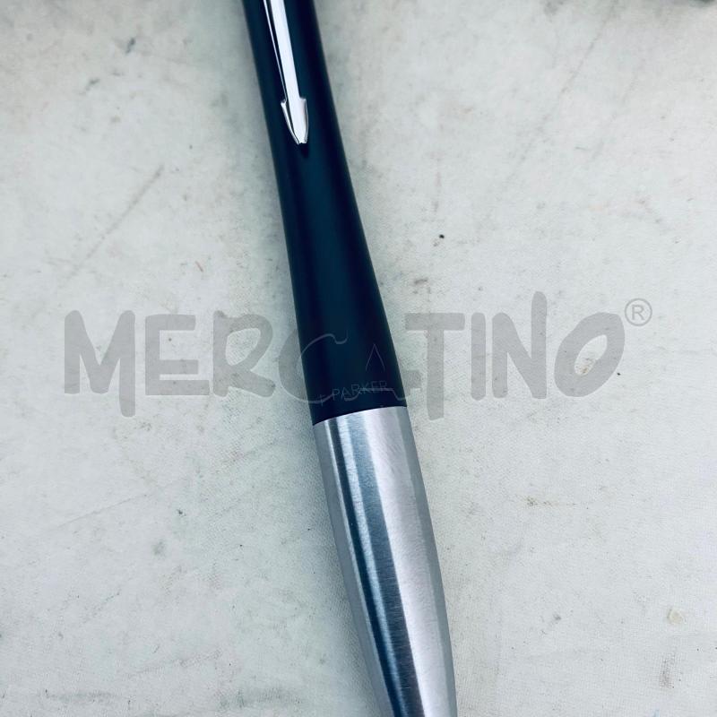 PENNA A SFERA PARKER NERA E GRIGIO | Mercatino dell'Usato Lago patria - giugliano in c. 3