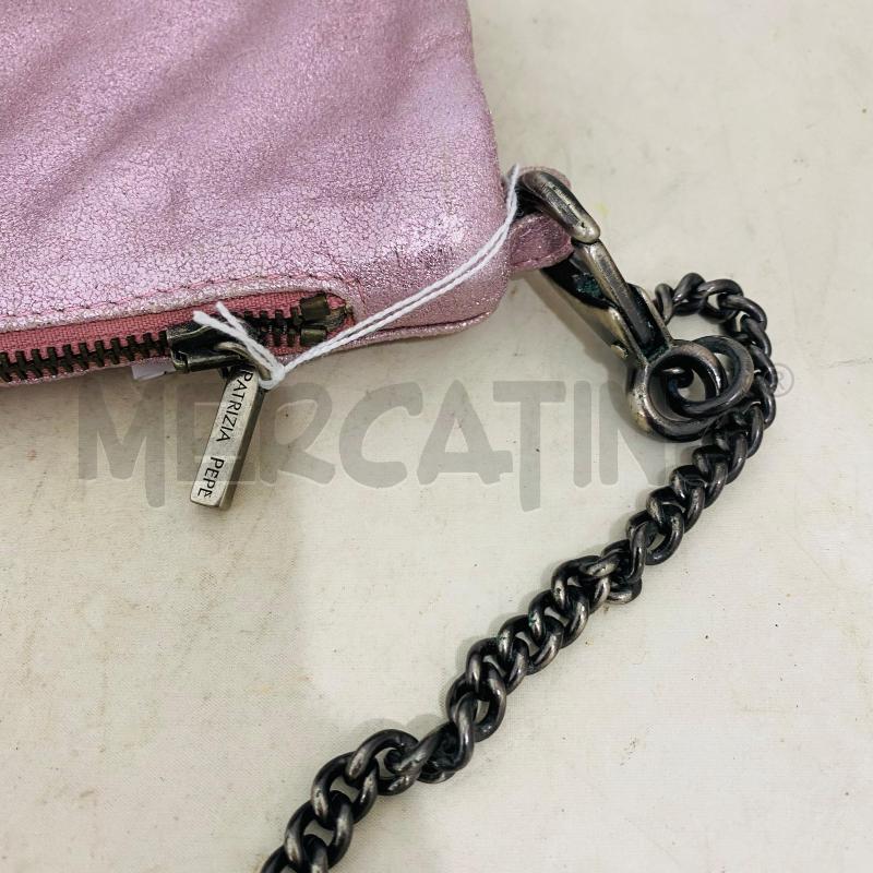 POCHETTE PATRIZIA PEPE PELLE ROSA EFFETTO METALLICO CATENA  | Mercatino dell'Usato Lago patria - giugliano in c. 4
