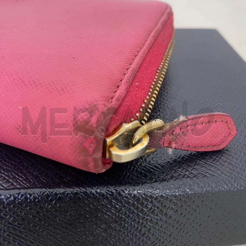 PORTA FOGLIO PRADA PELLE ROSA CON DIFETTI  | Mercatino dell'Usato Lago patria - giugliano in c. 3