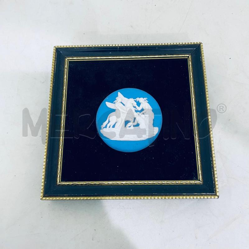 QUADRETTO PICCOLO CORNICE NERA CAMMEO WEDGWOOD MADE IN ENGLAN | Mercatino dell'Usato Lago patria - giugliano in c. 1