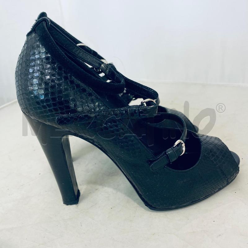SANDALI DONNA NERI D&G STAMPA PITONE NERO | Mercatino dell'Usato Lago patria - giugliano in c. 3